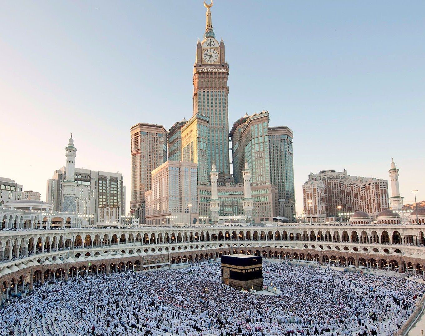 Are you planning to visit the Holy sites of Makkah and Medina for pilgrimage? Muslims Holy Travel offers the best Hajj packages and Umrah packages including return flights with all-inclusive facilities at the most affordable prices. We feel obliged to provide this great opportunity to our Muslim brothers and sisters residing in United Kingdom who aspire to seek Allah Almighty’s forgiveness by paying a visit to His Holy Mosque.
